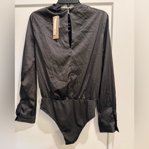 Do+be Elegant Black Satin cowl neck Bodysuit - Picture 2 of 6
